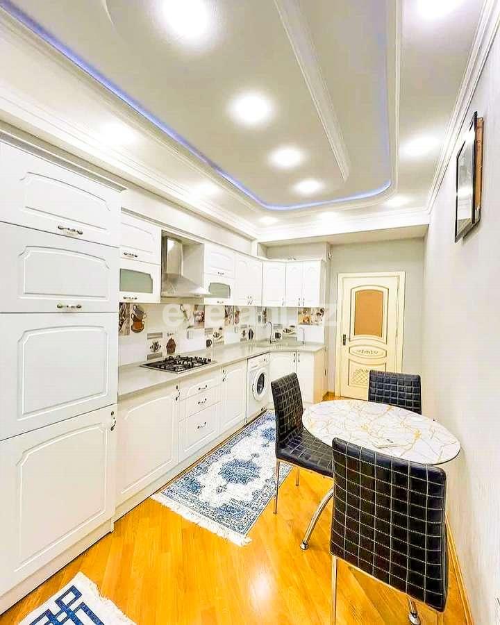 Satılır, yeni tikili, 2 otaqlı, 90 m², Bakı, Nizami r, Neftçilər m.