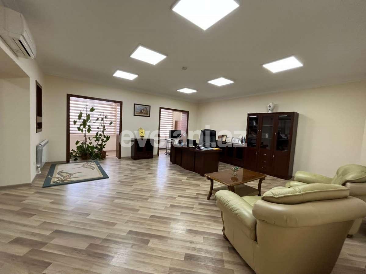 Kirayə verilir, ofis, 12 otaqlı, 400 m², Bakı, Yasamal r, Elmlər Akademiyası m.