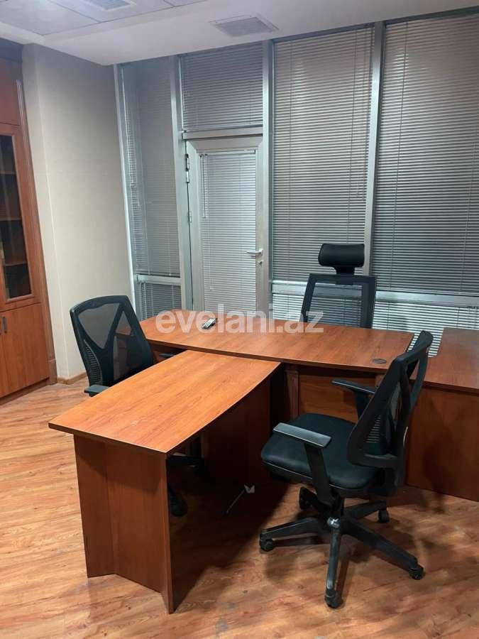 Kirayə verilir, ofis, 4 otaqlı, 149.98 m², Bakı, Yasamal r, Elmlər Akademiyası m.