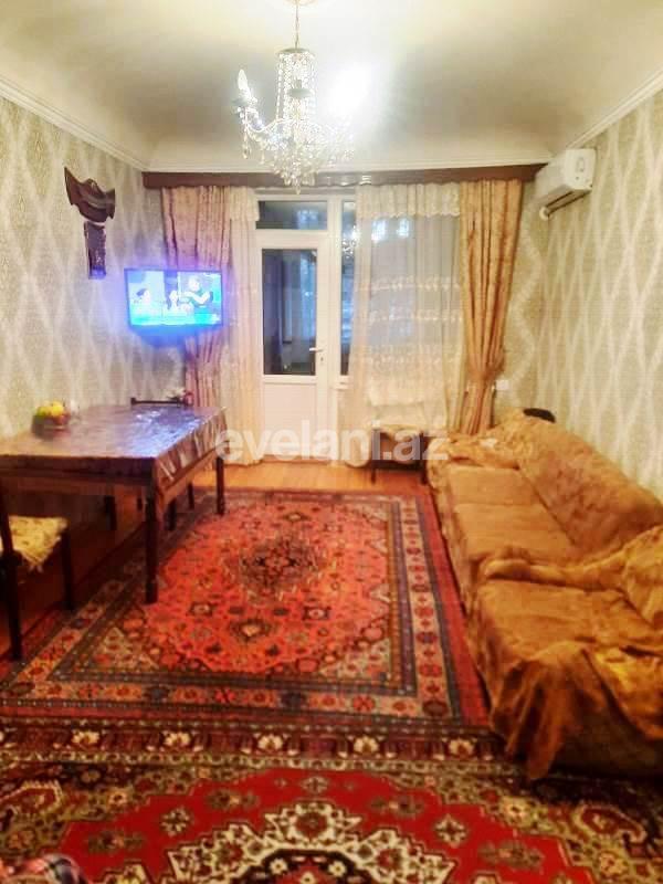 Satılır, köhnə tikili, 3 otaqlı, 70 m², Bakı, Nizami r, 8-ci kilometr q, Neftçilər m.