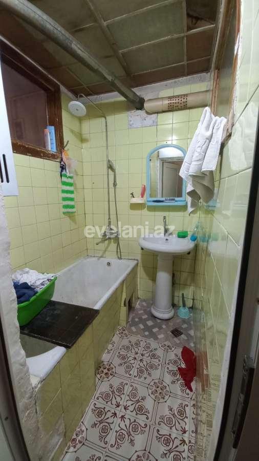 Продаётся, вторичка, 3-комнаты, 50 m², Баку, Низаминский r, Нефтчиляр m.