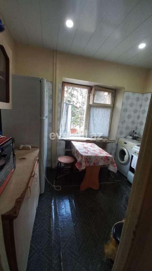 Продаётся, вторичка, 3-комнаты, 50 m², Баку, Низаминский r, Нефтчиляр m.