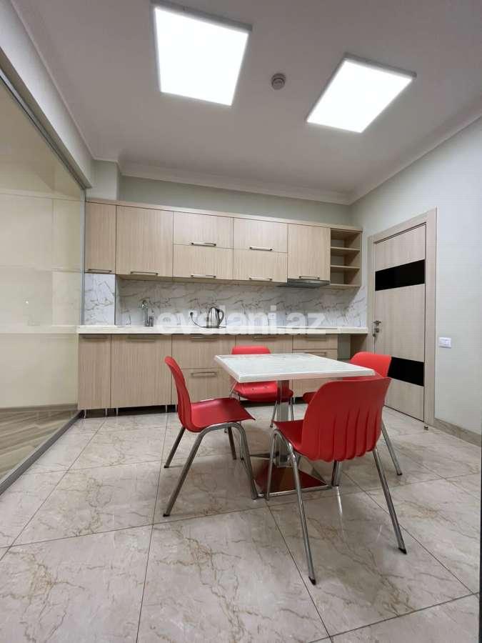 Rent, office, 8 room, 400 m², Baku, Yasamal r, Elmlar Akademiyası m.