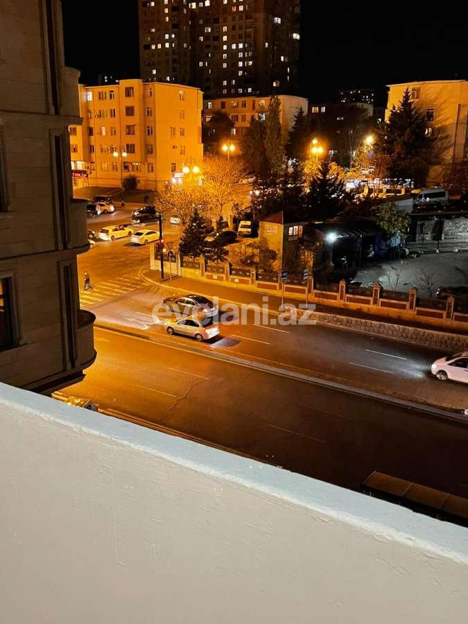 Kirayə verilir, köhnə tikili, 2 otaqlı, 65 m², Bakı, Nəsimi r, 4-cü mikrorayon q, Memar Əcəmi m.