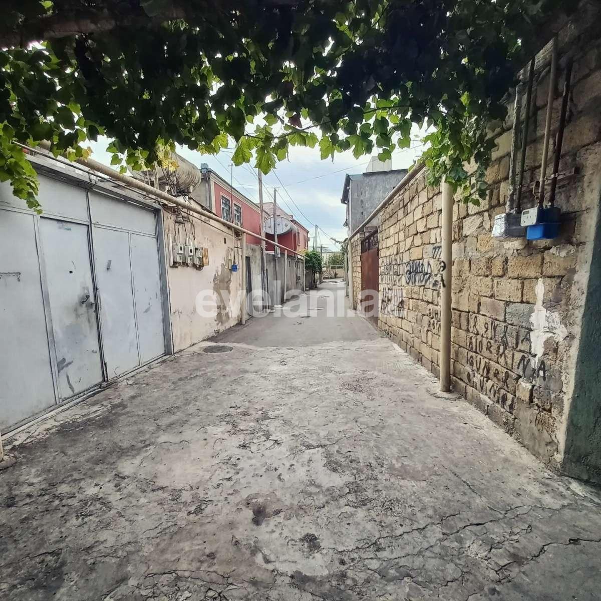 Satılır, həyət evi / bağ, 6 otaqlı, 280 m², Bakı, Binəqədi r, M. Rəsulzadə q, Azadlıq prospekti m.