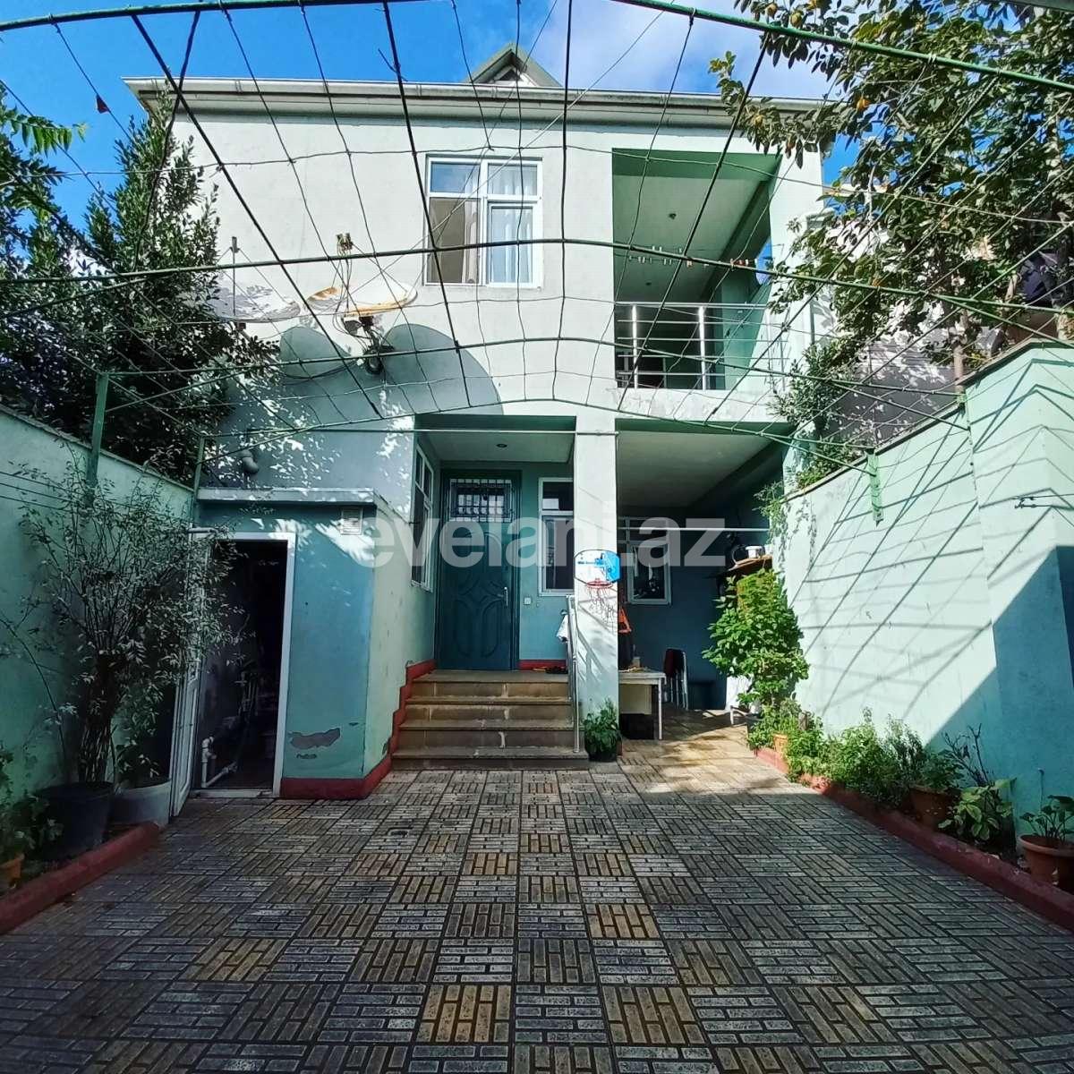 Satılır, həyət evi / bağ, 6 otaqlı, 280 m², Bakı, Binəqədi r, M. Rəsulzadə q, Azadlıq prospekti m.