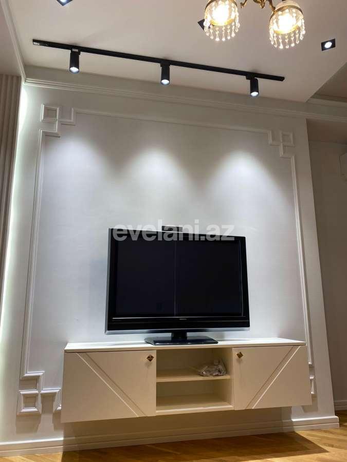 Rent, new building, 3 room, 117 m², Baku, Nasimi r.