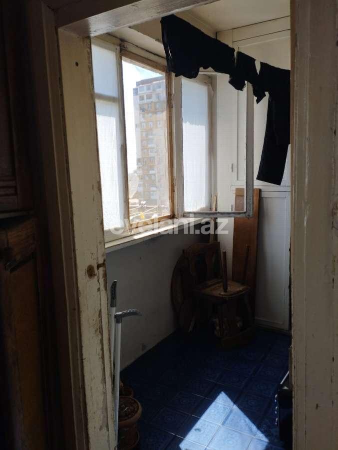 Sale, old building, 4 room, 90 m², Baku, Khatai r, Hazi Aslanov m.