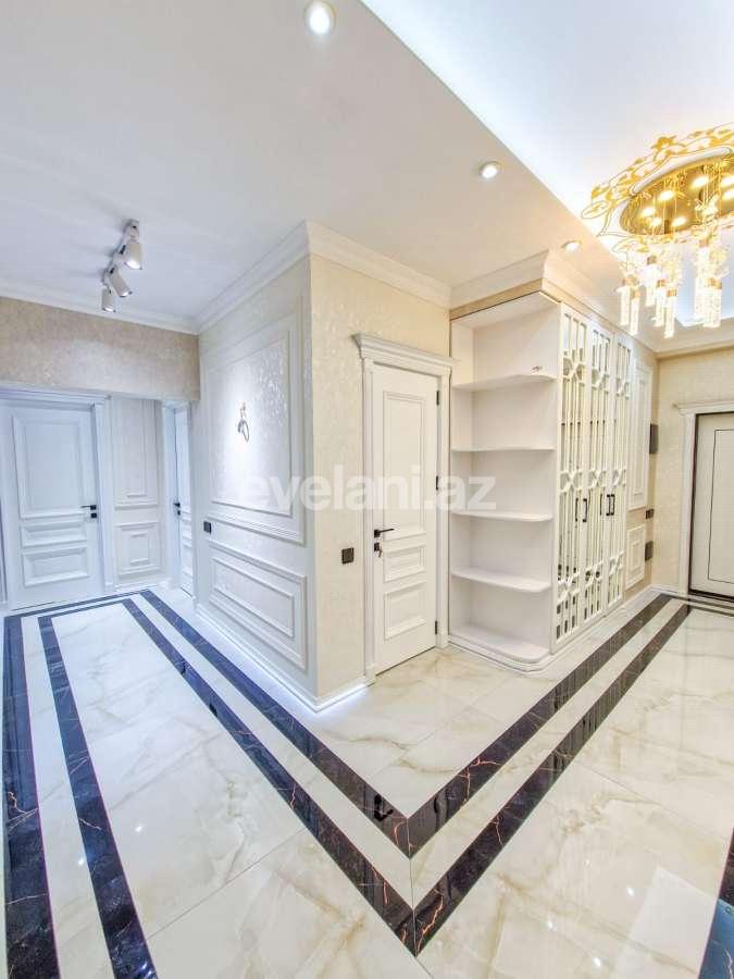 Satılır, yeni tikili, 3 otaqlı, 130 m², Bakı, Nizami r, Qara Qarayev m.