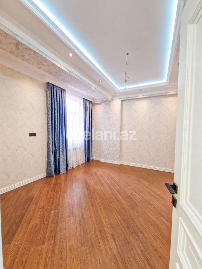 Satılır, yeni tikili, 3 otaqlı, 130 m², Bakı, Nizami r, Qara Qarayev m.