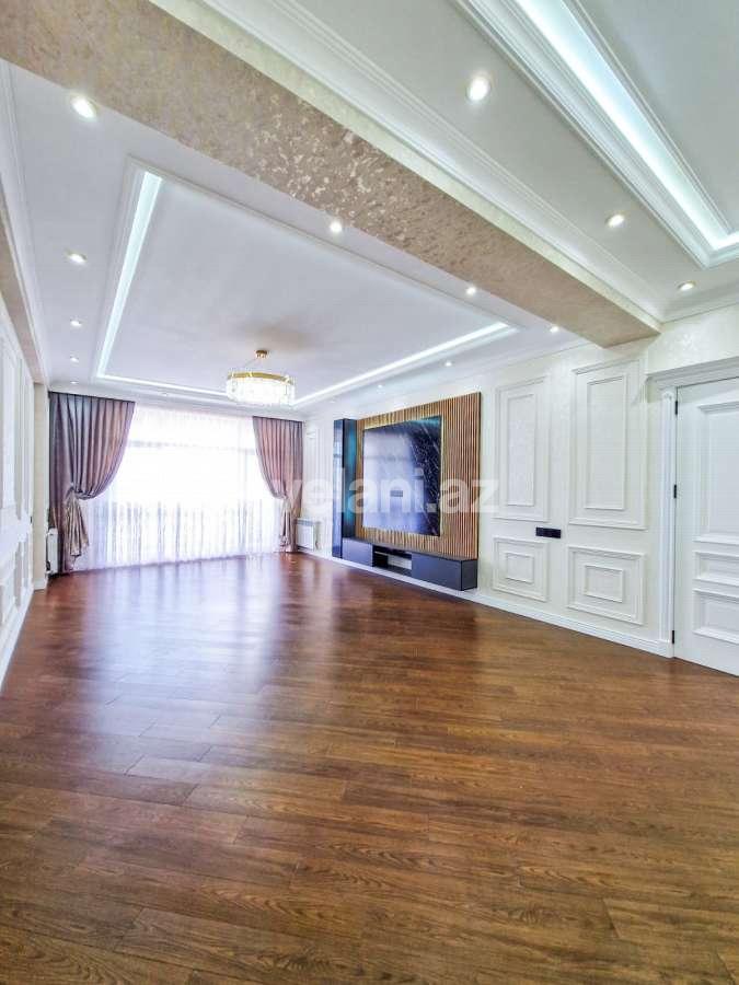Satılır, yeni tikili, 3 otaqlı, 130 m², Bakı, Nizami r, Qara Qarayev m.