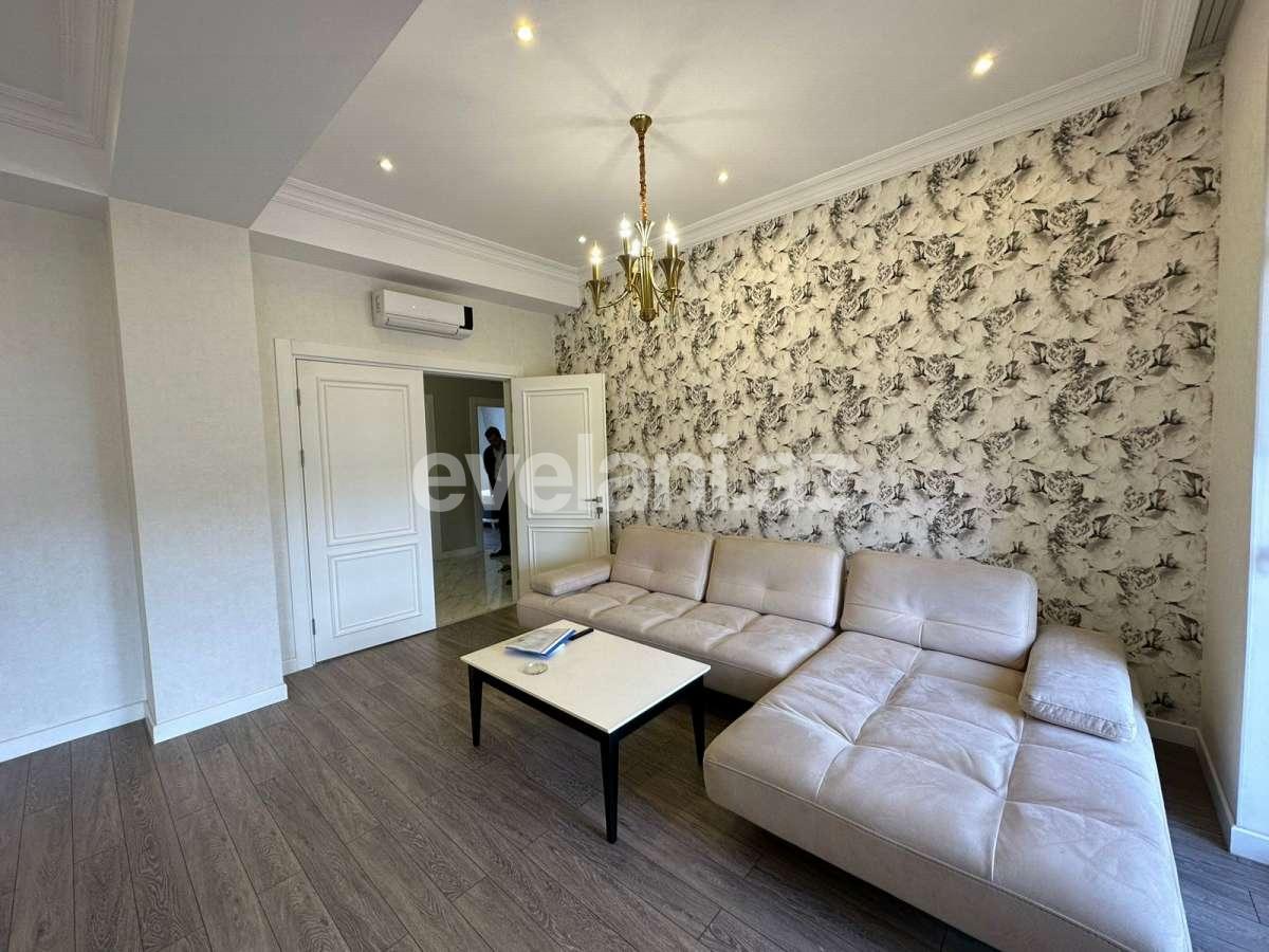 Kirayə verilir, yeni tikili, 3 otaqlı, 135 m², Bakı, Xətai r, Ağ şəhər q, Şah İsmayıl Xətai m.