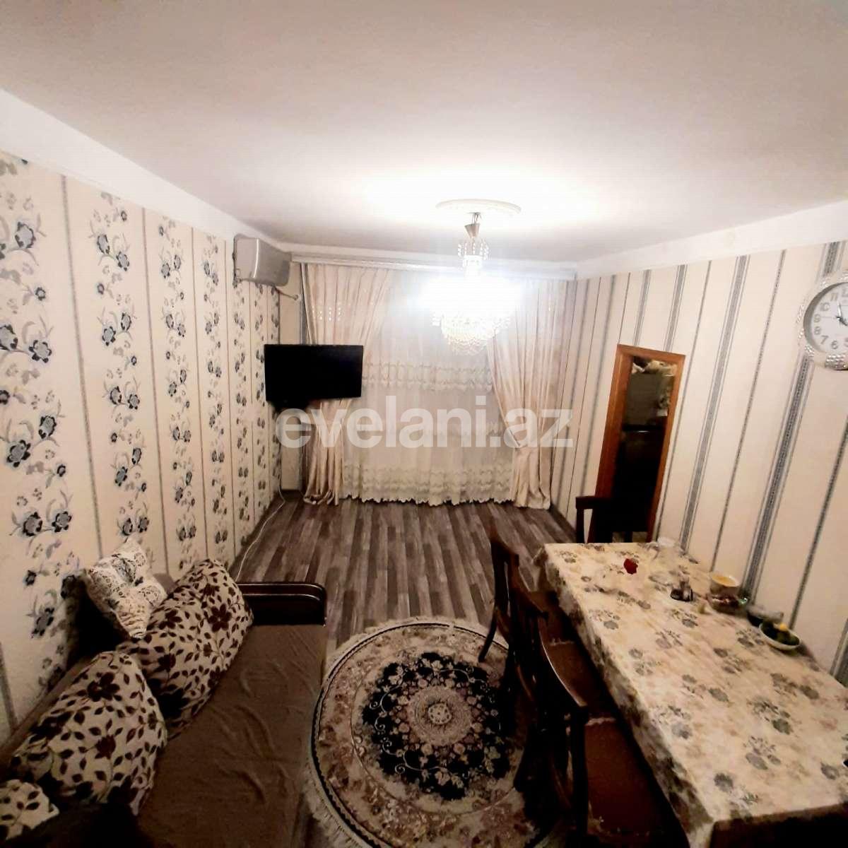 Satılır, köhnə tikili, 2 otaqlı, 70 m², Bakı, Nəsimi r, 4-cü mikrorayon q, Memar Əcəmi m.