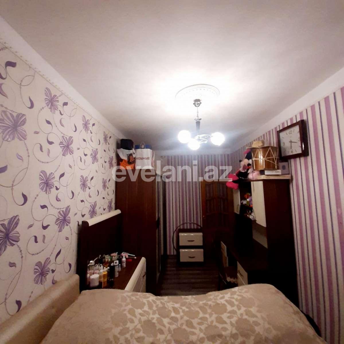 Satılır, köhnə tikili, 2 otaqlı, 70 m², Bakı, Nəsimi r, 4-cü mikrorayon q, Memar Əcəmi m.