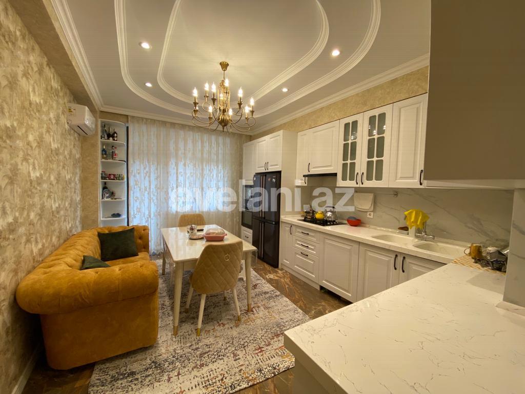Satılır, yeni tikili, 5 otaqlı, 210 m², Bakı, Nizami r, Neftçilər m.