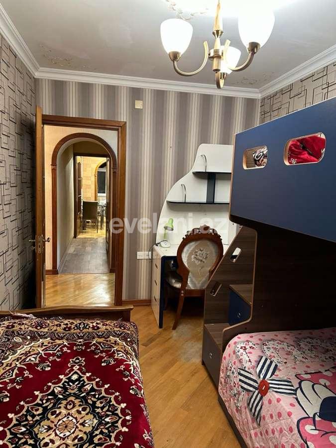 Kirayə verilir, köhnə tikili, 3 otaqlı, 90 m², Bakı, Nizami r, Xalqlar Dostluğu m.