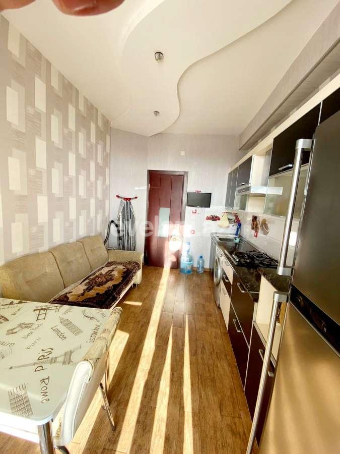 Satılır, yeni tikili, 3 otaqlı, 80 m², Bakı, Nizami r, Neftçilər m.