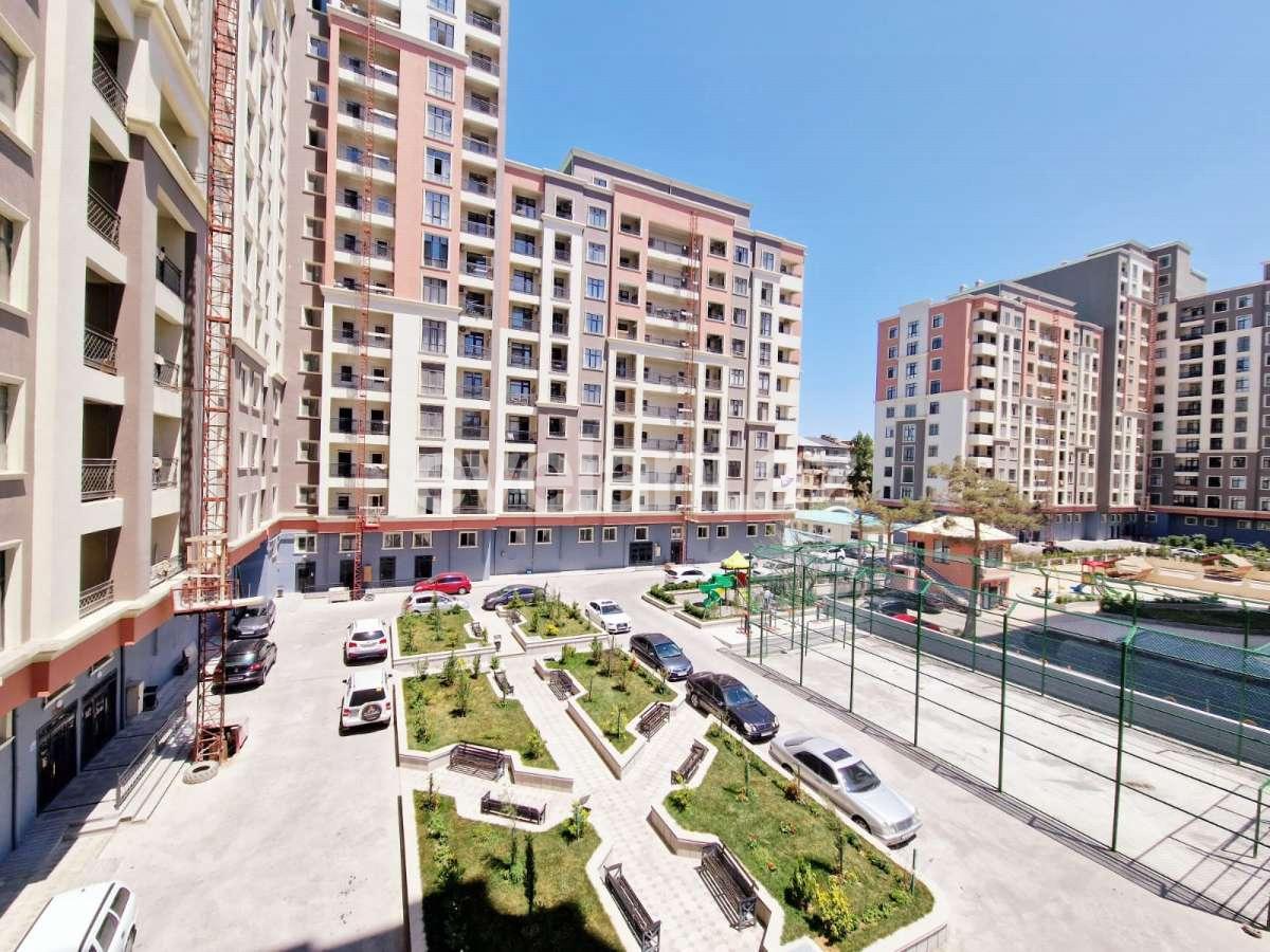 Satılır, yeni tikili, 2 otaqlı, 70 m², Bakı, Nizami r, Qara Qarayev m.
