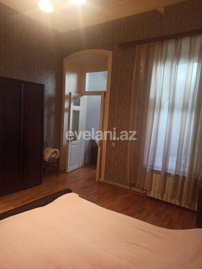 Satılır, köhnə tikili, 2 otaqlı, 68 m², Bakı, Səbail r, Sahil m.