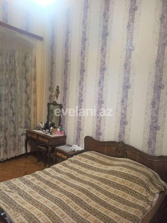 Satılır, köhnə tikili, 4 otaqlı, 120 m², Bakı, Səbail r, Sahil m.