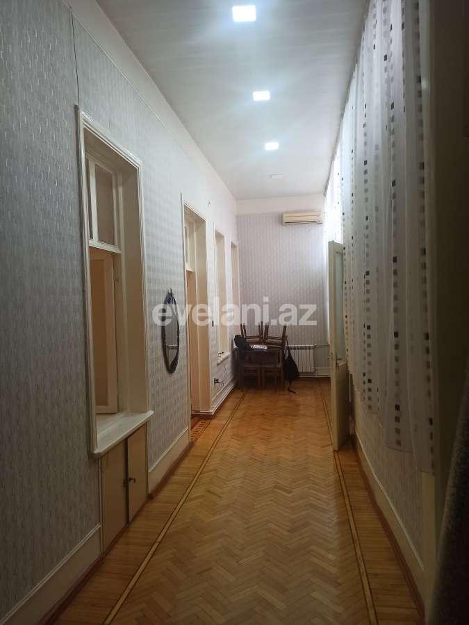 Satılır, köhnə tikili, 4 otaqlı, 120 m², Bakı, Səbail r, Sahil m.