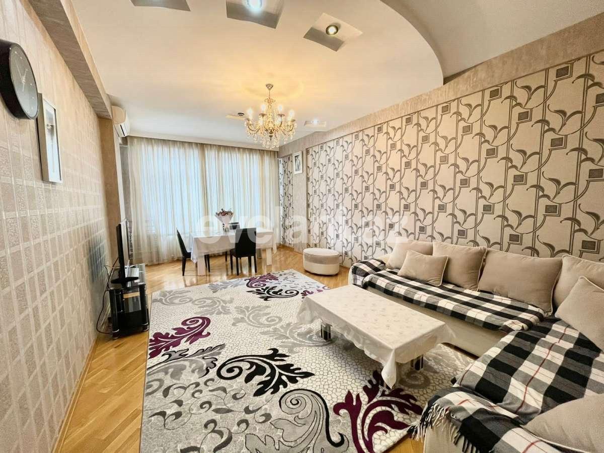 Kirayə verilir, yeni tikili, 2 otaqlı, 90 m², Bakı, Xətai r, Şah İsmayıl Xətai m.