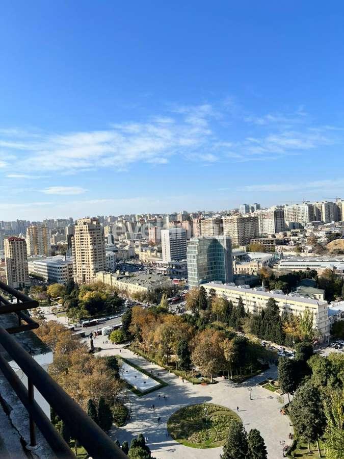 Kirayə verilir, yeni tikili, 4 otaqlı, 200 m², Bakı, Nəsimi r, 28 may m.