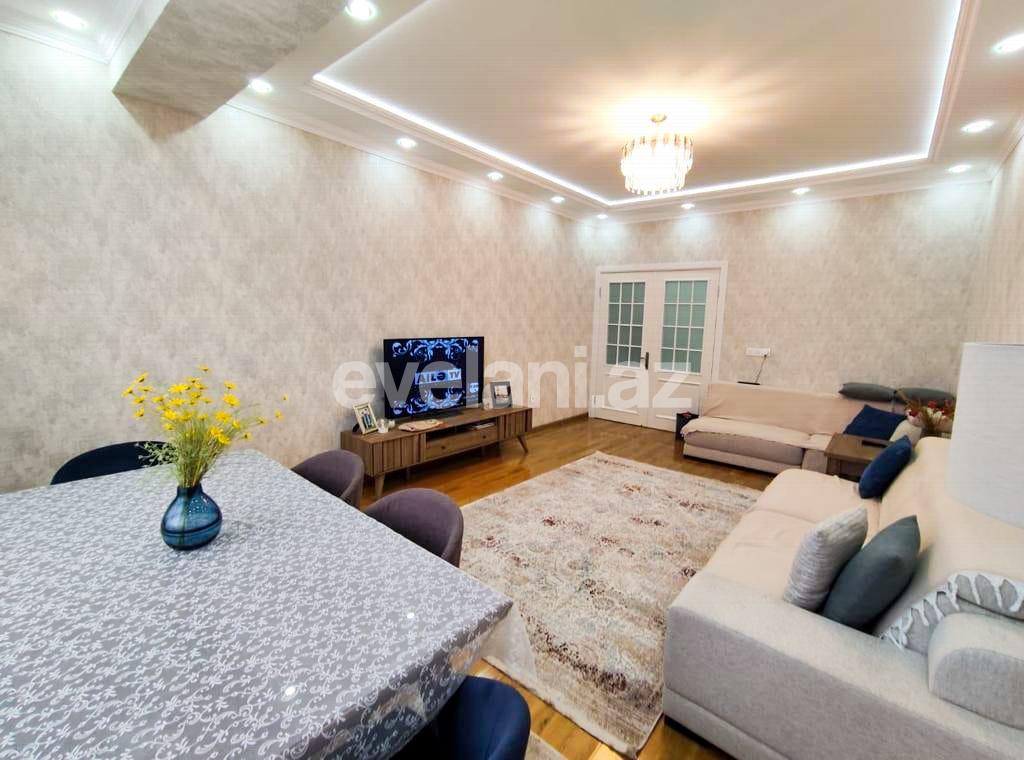 Satılır, yeni tikili, 3 otaqlı, 118 m², Bakı, Nizami r, Qara Qarayev m.