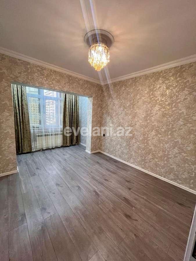 Satılır, köhnə tikili, 2 otaqlı, 46 m², Bakı, Binəqədi r, 8-ci mikrorayon q, Azadlıq prospekti m.
