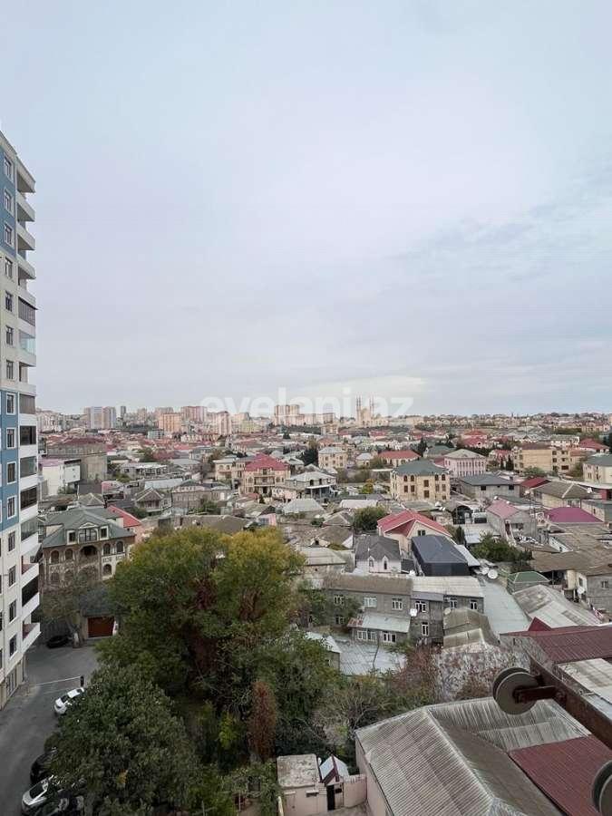 Satılır, köhnə tikili, 2 otaqlı, 46 m², Bakı, Binəqədi r, 8-ci mikrorayon q, Azadlıq prospekti m.