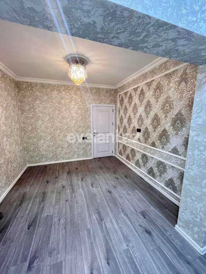 Satılır, köhnə tikili, 2 otaqlı, 46 m², Bakı, Binəqədi r, 8-ci mikrorayon q, Azadlıq prospekti m.