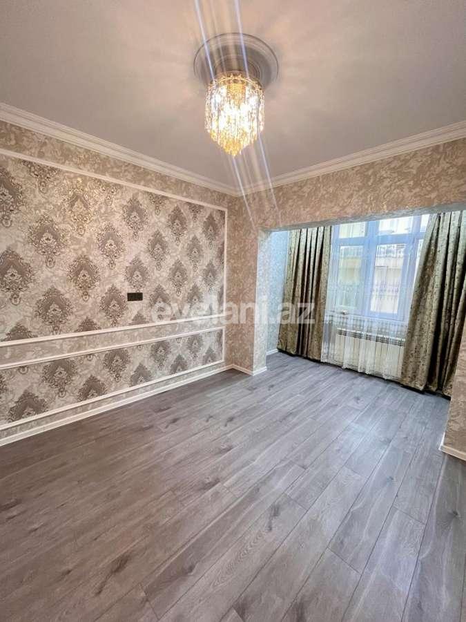 Satılır, köhnə tikili, 2 otaqlı, 46 m², Bakı, Binəqədi r, 8-ci mikrorayon q, Azadlıq prospekti m.