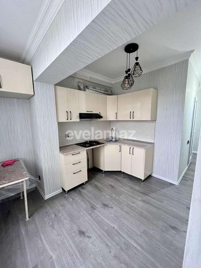 Satılır, köhnə tikili, 2 otaqlı, 46 m², Bakı, Binəqədi r, 8-ci mikrorayon q, Azadlıq prospekti m.