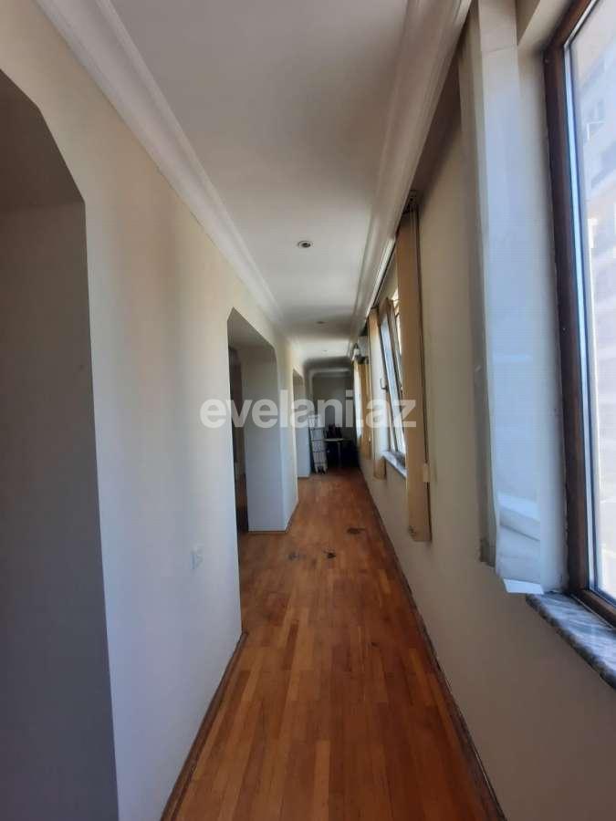 Kirayə verilir, köhnə tikili, 2 otaqlı, 120 m², Bakı, Nərimanov r, 28 may m.
