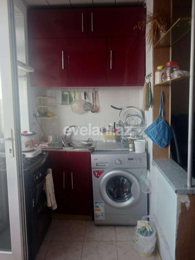 Sale, old building, 3 room, 60 m², Baku, Binagadi r, 9-th microdistrict d, 20 yanvar m.