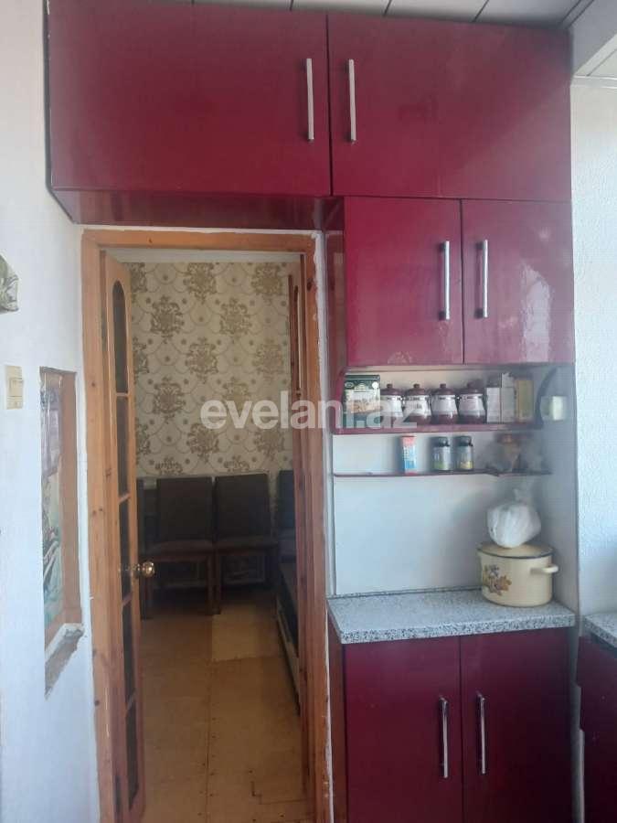 Sale, old building, 3 room, 60 m², Baku, Binagadi r, 9-th microdistrict d, 20 yanvar m.