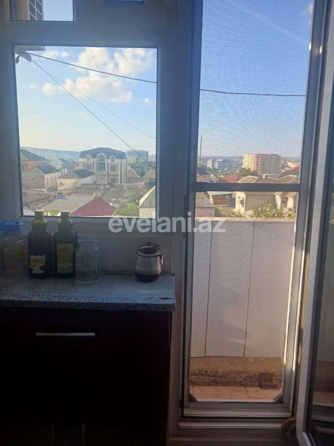 Sale, old building, 3 room, 60 m², Baku, Binagadi r, 9-th microdistrict d, 20 yanvar m.