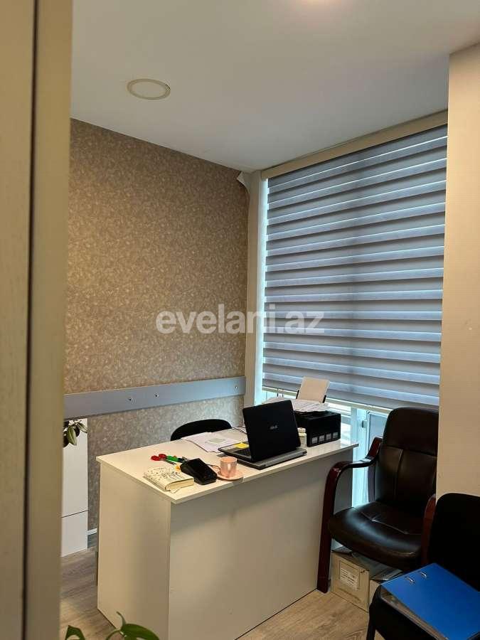 Сдаётся, офис, 4-комнаты, 130 m², Баку, Ясамальский r, Элмляр Академиясы m.