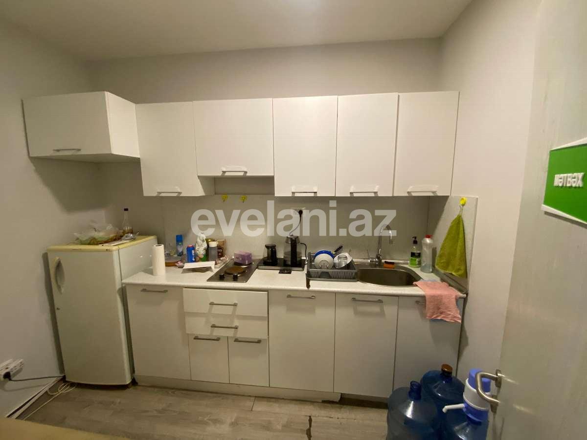 Сдаётся, офис, 4-комнаты, 130 m², Баку, Ясамальский r, Элмляр Академиясы m.