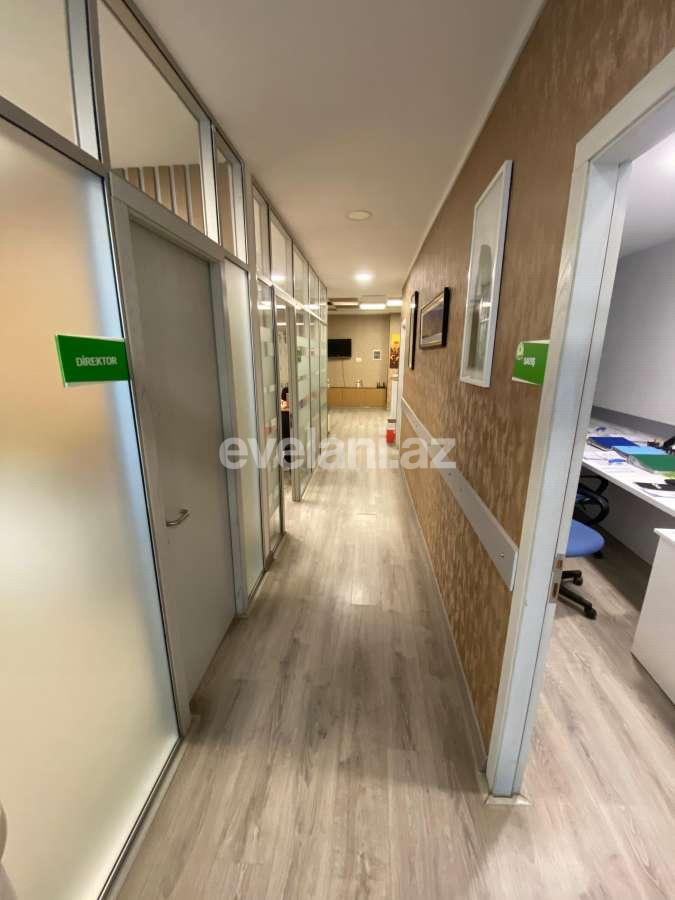 Сдаётся, офис, 4-комнаты, 130 m², Баку, Ясамальский r, Элмляр Академиясы m.