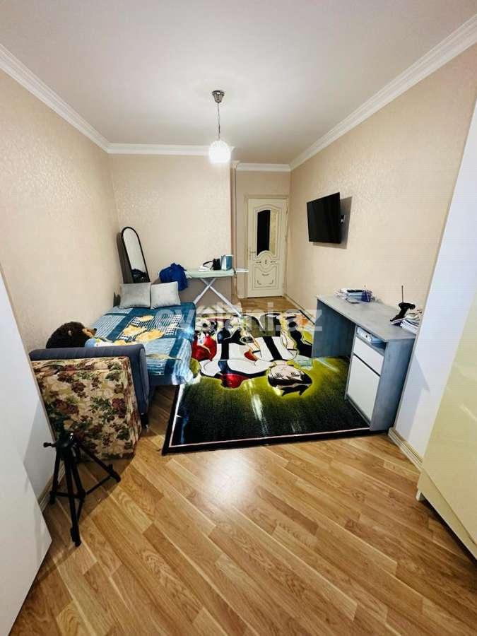 Satılır, köhnə tikili, 4 otaqlı, 110 m², Bakı, Xətai r, Həzi Aslanov m.