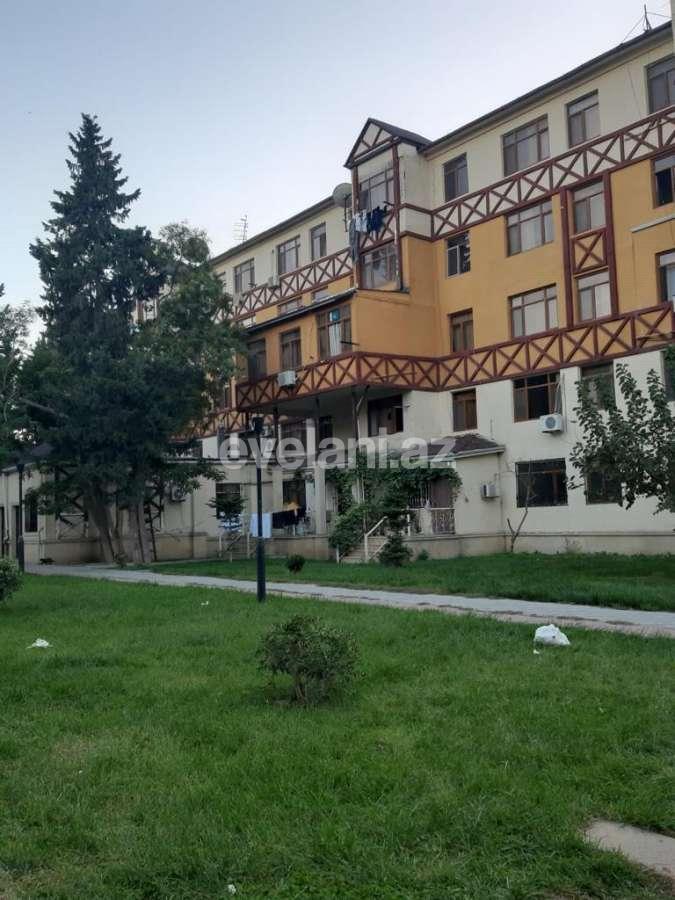 Satılır, köhnə tikili, 3 otaqlı, 65 m², Bakı, Binəqədi r, 6-cı mikrorayon q.
