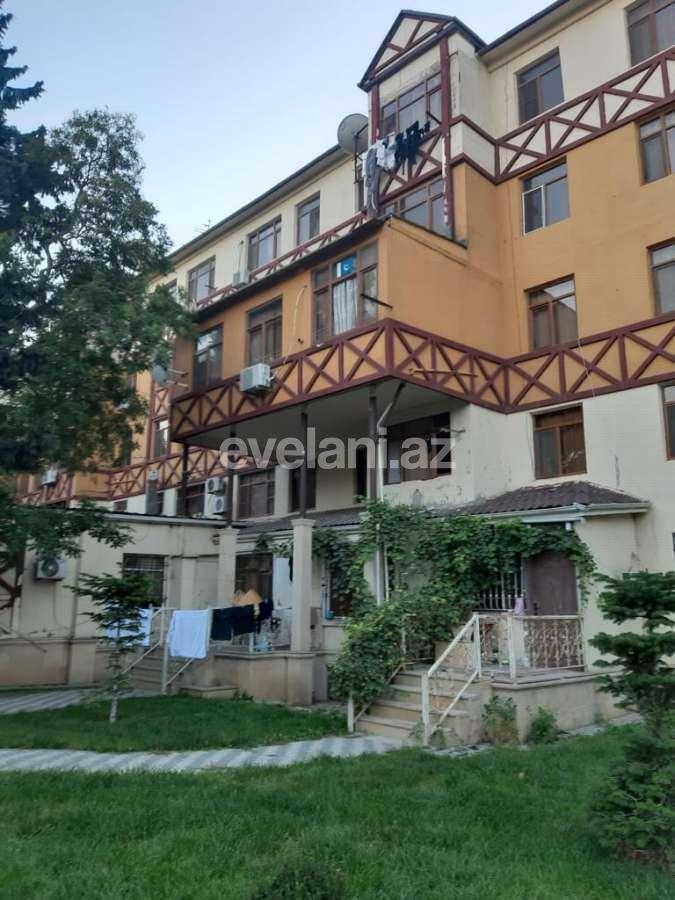 Satılır, köhnə tikili, 3 otaqlı, 65 m², Bakı, Binəqədi r, 6-cı mikrorayon q.