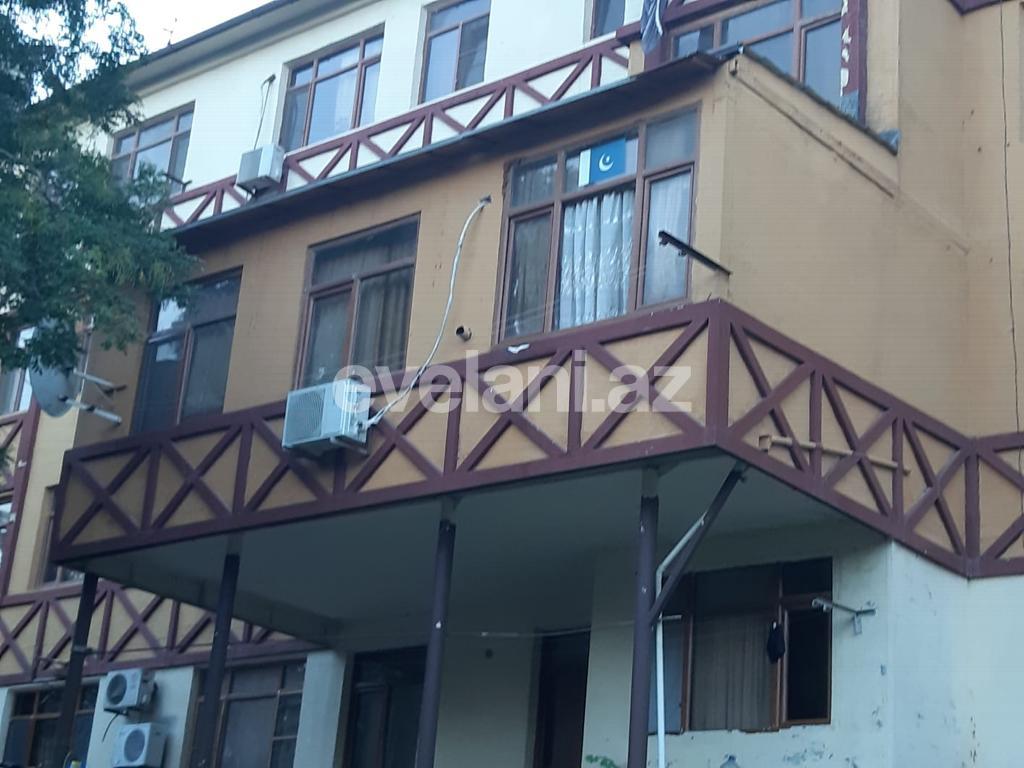Satılır, köhnə tikili, 3 otaqlı, 65 m², Bakı, Binəqədi r, 6-cı mikrorayon q.