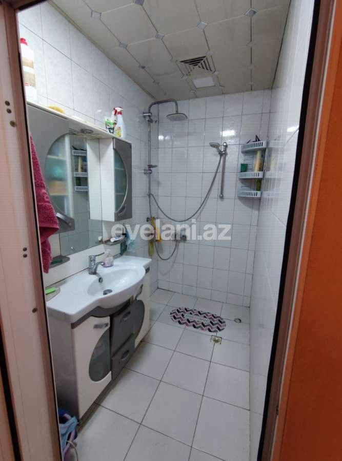 Satılır, köhnə tikili, 4 otaqlı, 102 m², Bakı, Binəqədi r, Azadlıq prospekti m.