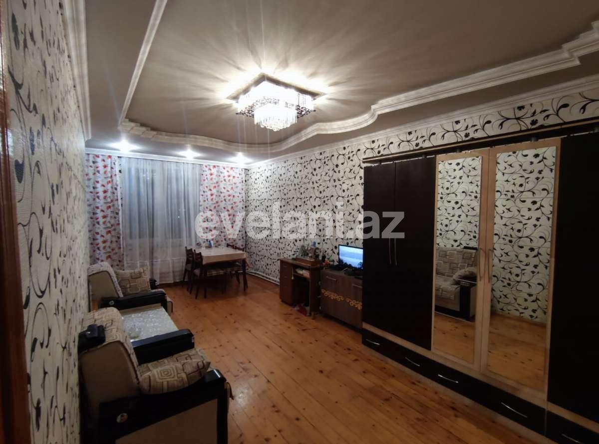 Satılır, köhnə tikili, 4 otaqlı, 102 m², Bakı, Binəqədi r, Azadlıq prospekti m.