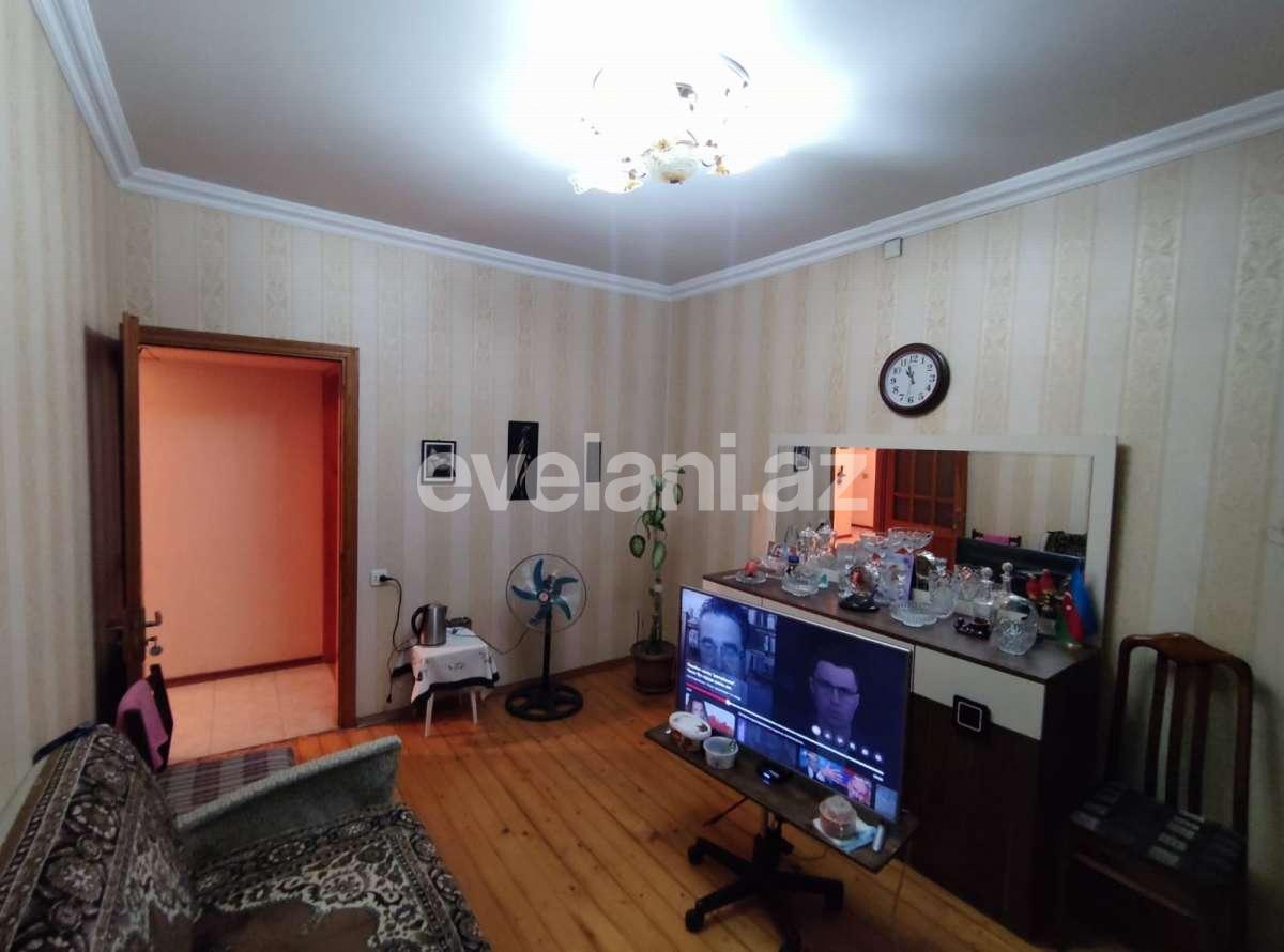 Satılır, köhnə tikili, 4 otaqlı, 102 m², Bakı, Binəqədi r, Azadlıq prospekti m.