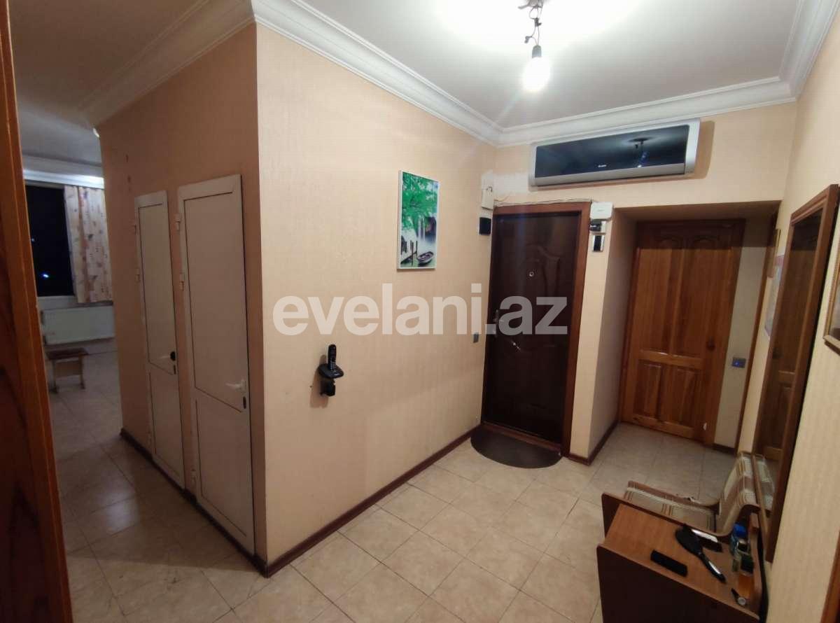Satılır, köhnə tikili, 4 otaqlı, 102 m², Bakı, Binəqədi r, Azadlıq prospekti m.