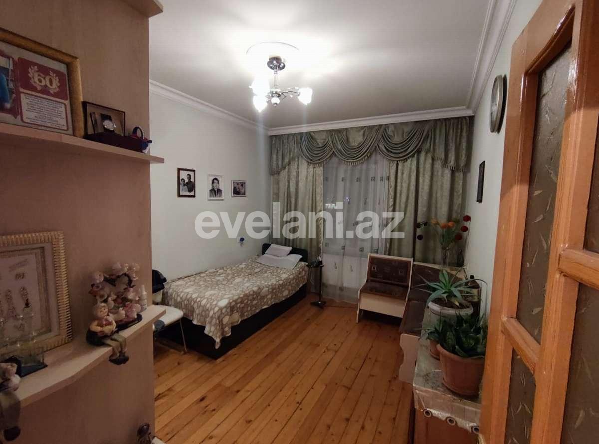 Satılır, köhnə tikili, 4 otaqlı, 102 m², Bakı, Binəqədi r, Azadlıq prospekti m.
