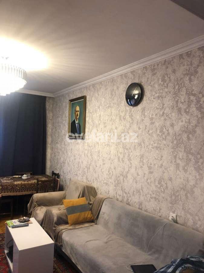 Satılır, köhnə tikili, 2 otaqlı, 55 m², Bakı, Nəsimi r, Memar Əcəmi m.